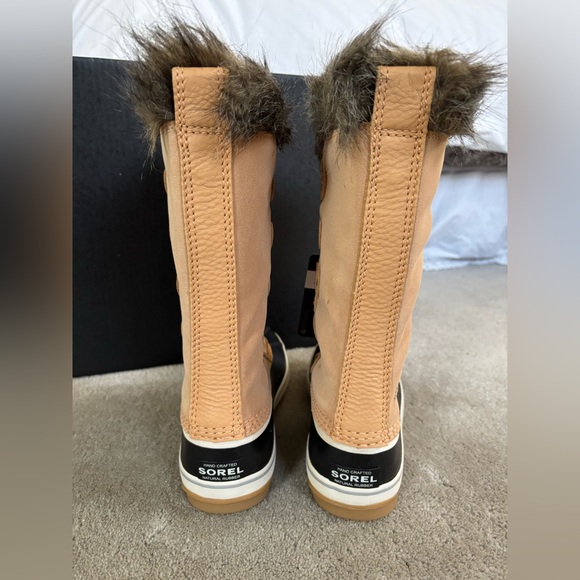 NIB SOREL Joan of Arctic Waterproof Boots Size 7 - Picture 4 of 9